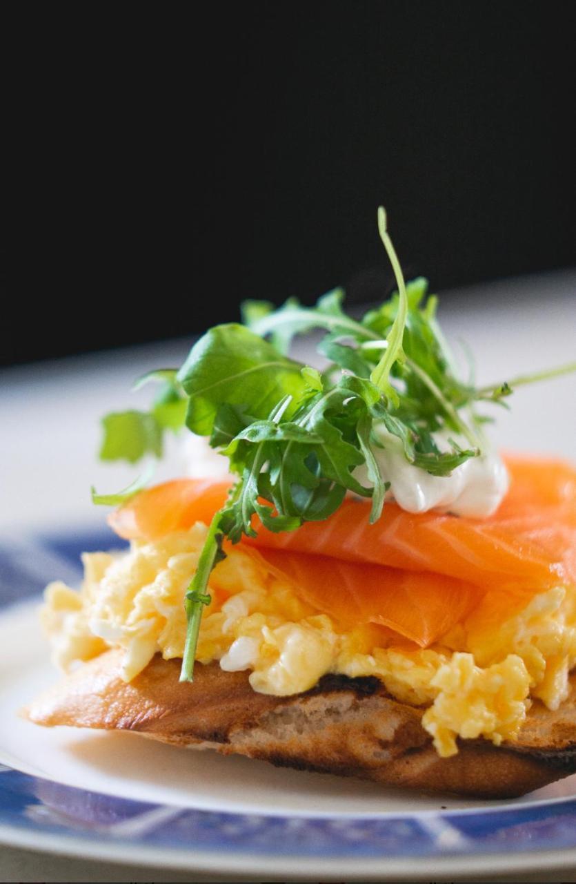 Balincourt Hotell Bournemouth Exteriör bild Watercress on a salmon salad