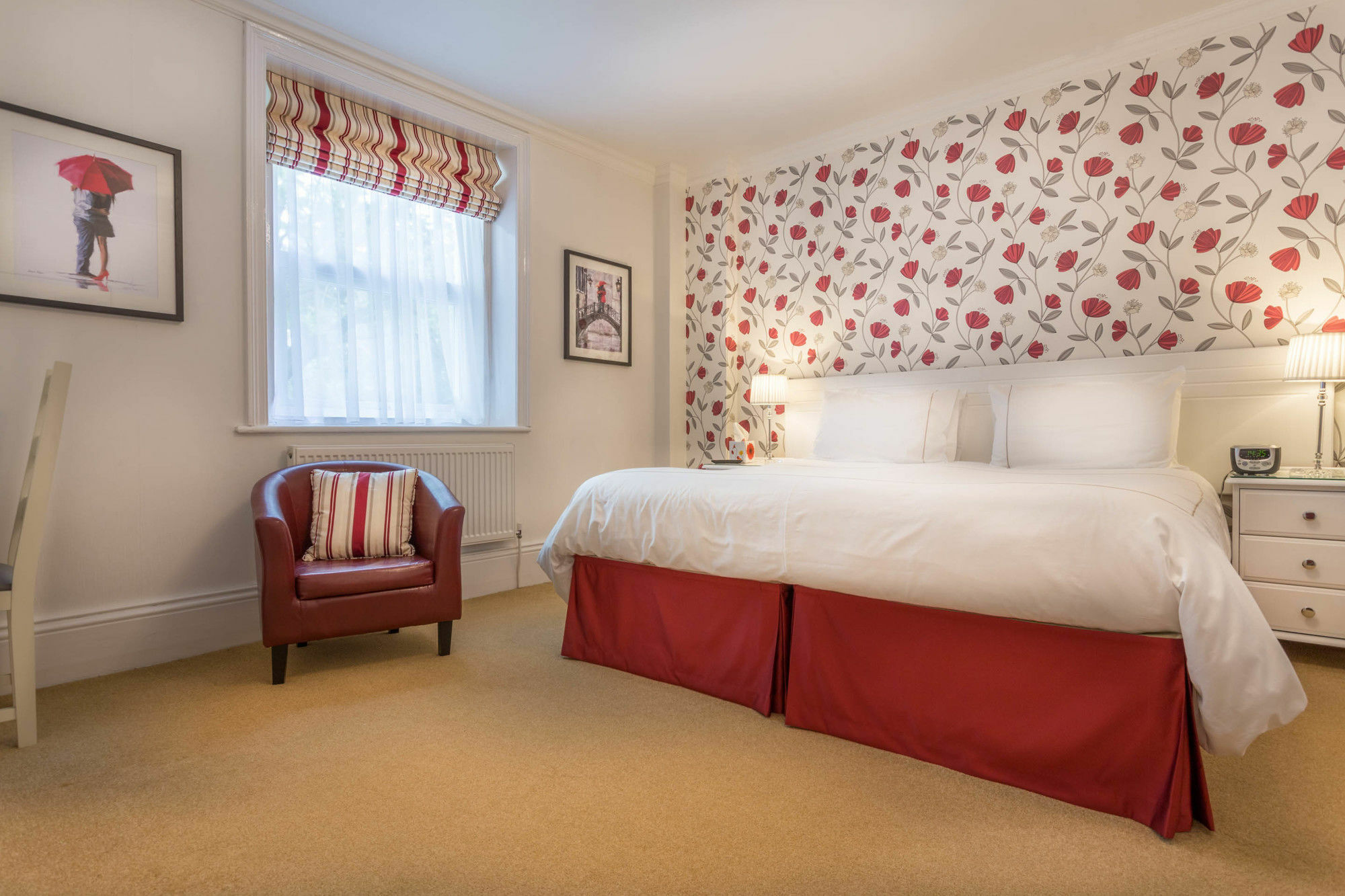 Balincourt Hotell Bournemouth Exteriör bild A bedroom at the hotel